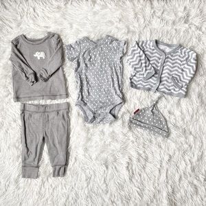 Bundle of 2 Baby Size 3 Months Outfits Set